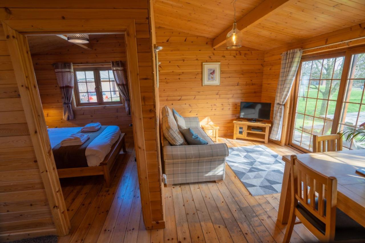 Wall Eden Farm - Luxury Log Cabins And Glamping Highbridge Exterior foto