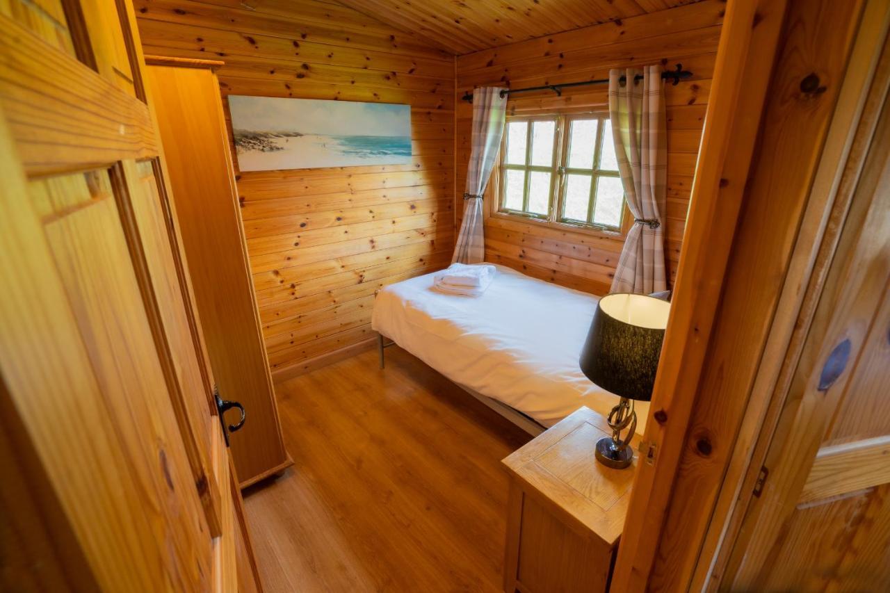Wall Eden Farm - Luxury Log Cabins And Glamping Highbridge Exterior foto