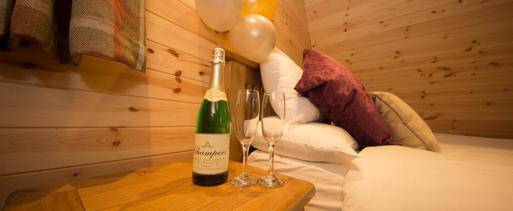 Wall Eden Farm - Luxury Log Cabins And Glamping Highbridge Exterior foto